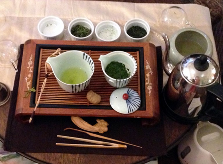 新緑の季節に～緑茶の飲み比べ