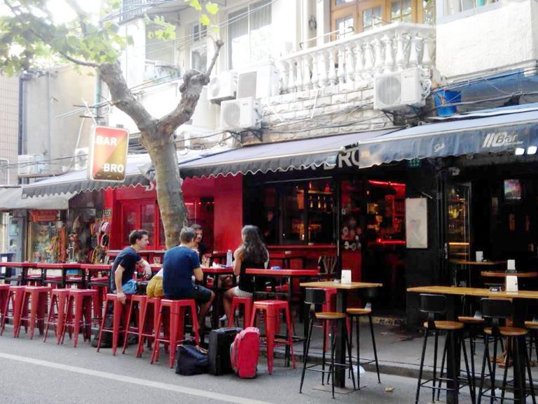 話題の永康路 BarStreet