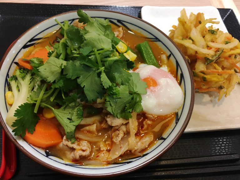 日式乌冬（Rì shì wū dōng：日本のうどん）の中国式食べ方
