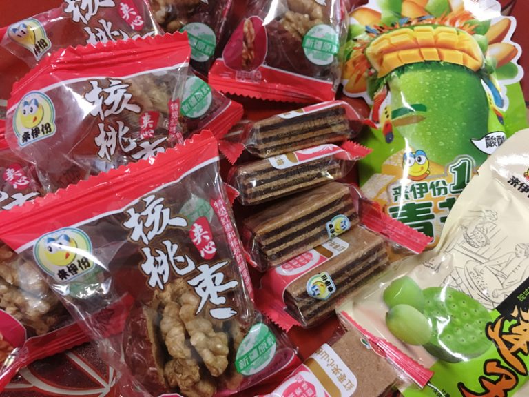 上海茶話会用のお茶菓子を入手