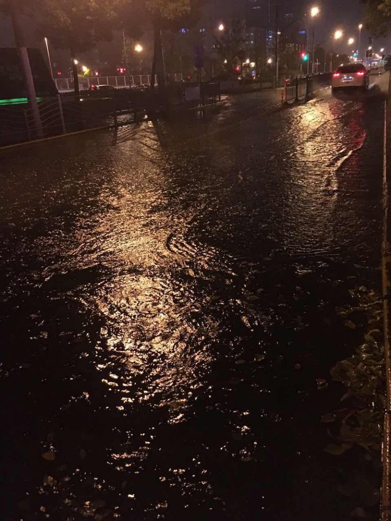 台風接近中
