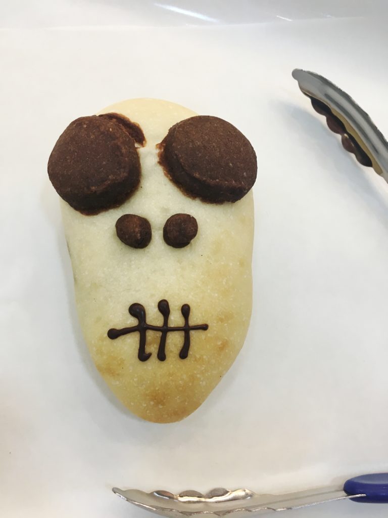 万圣节(Wànshèngjié：ハロウィーン)にちなんだこんな菓子パンが！