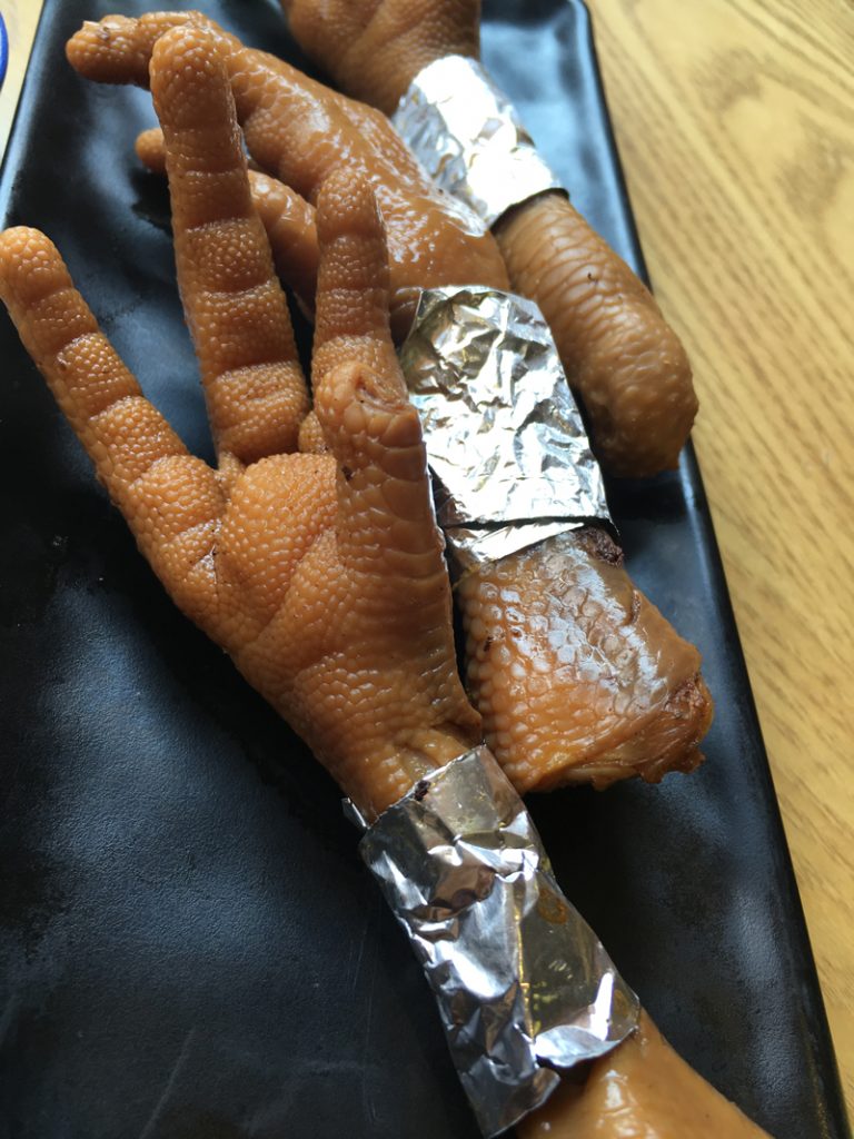 サインは3！